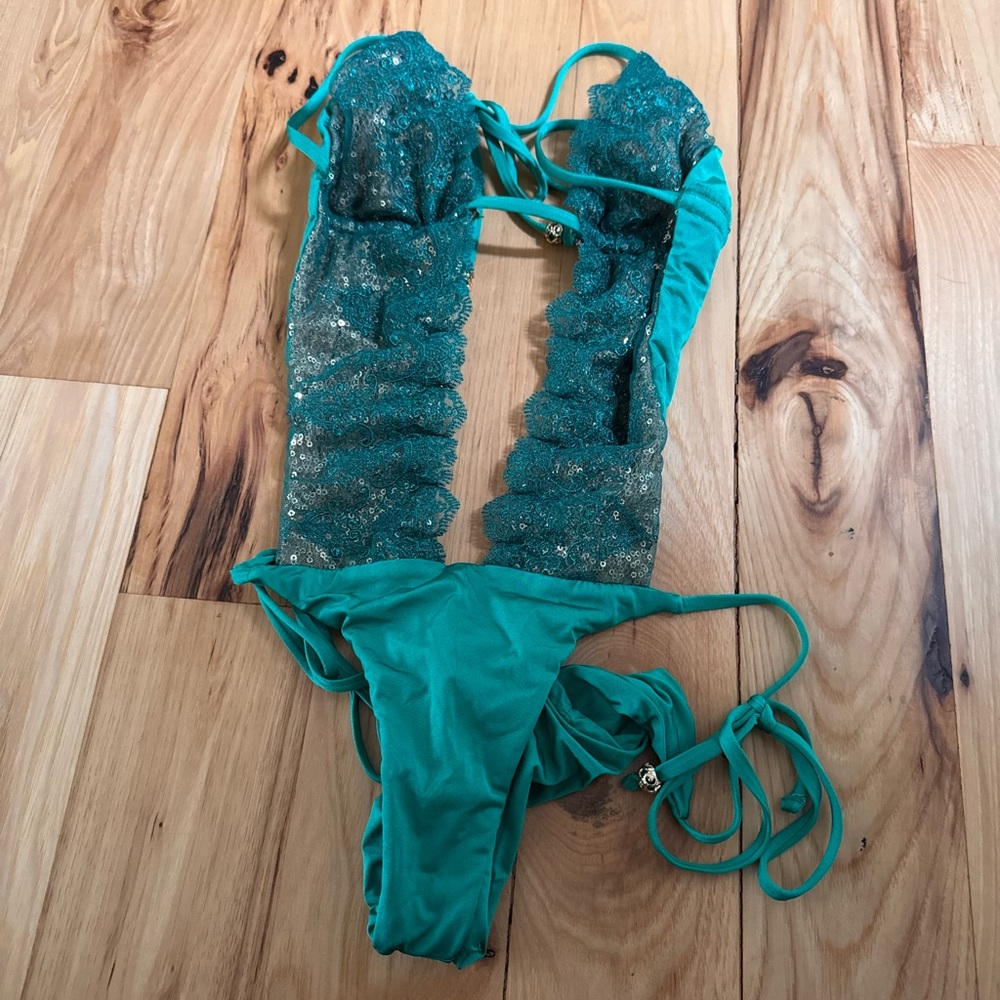 - Beach bunny monokini
